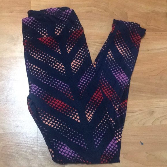 LuLaRoe Leggings - Picture 1 of 2